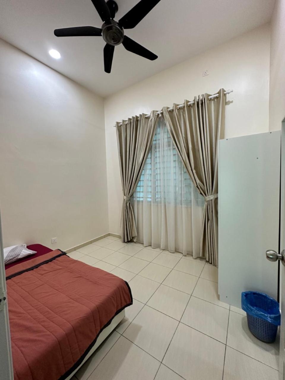 Rumahku Homestay, Taman Jasin Perdana Exterior foto